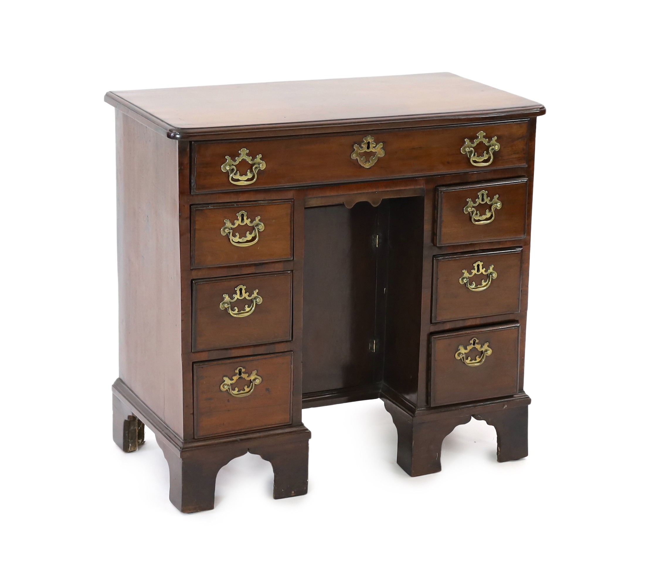 A George III mahogany kneehole desk, W.80cm D.42cm H.76cm